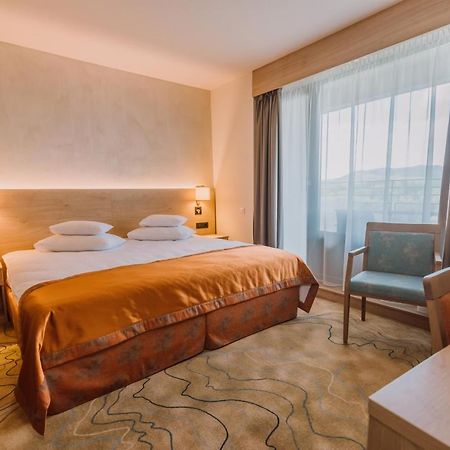 Hotel Ensana Ursina Sovata Esterno foto