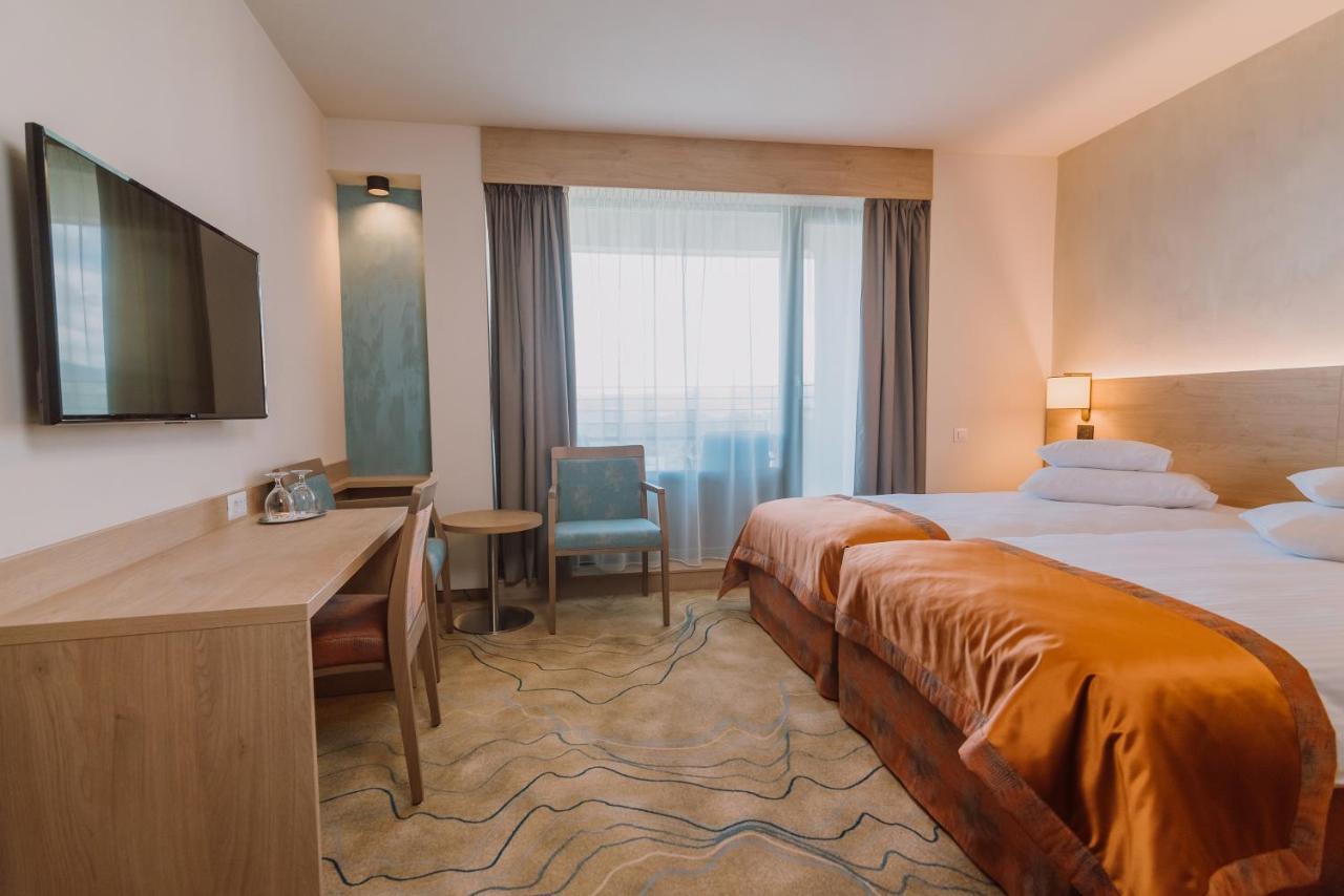 Hotel Ensana Ursina Sovata Esterno foto